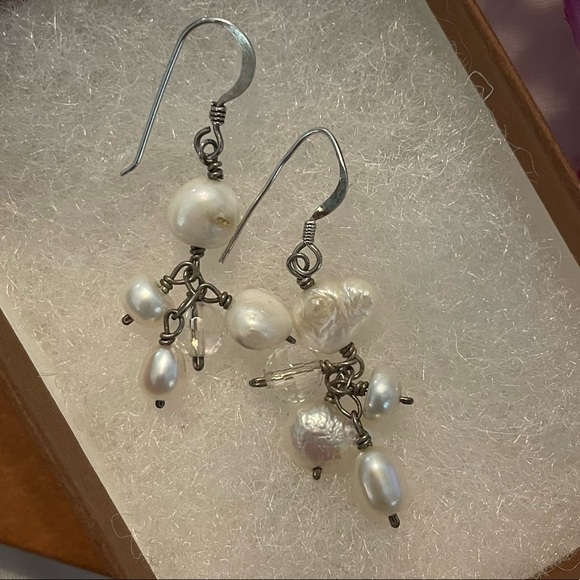 Silpada W0978 Pearl and Crystal Drop Earrings RETIRED - Picture 7 of 16